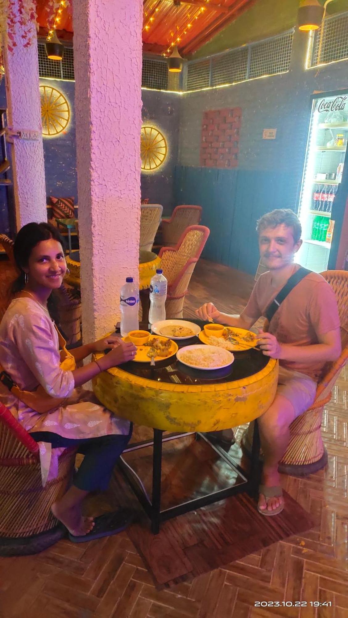 Big Brother Hostel Hotel Agra  Exterior foto