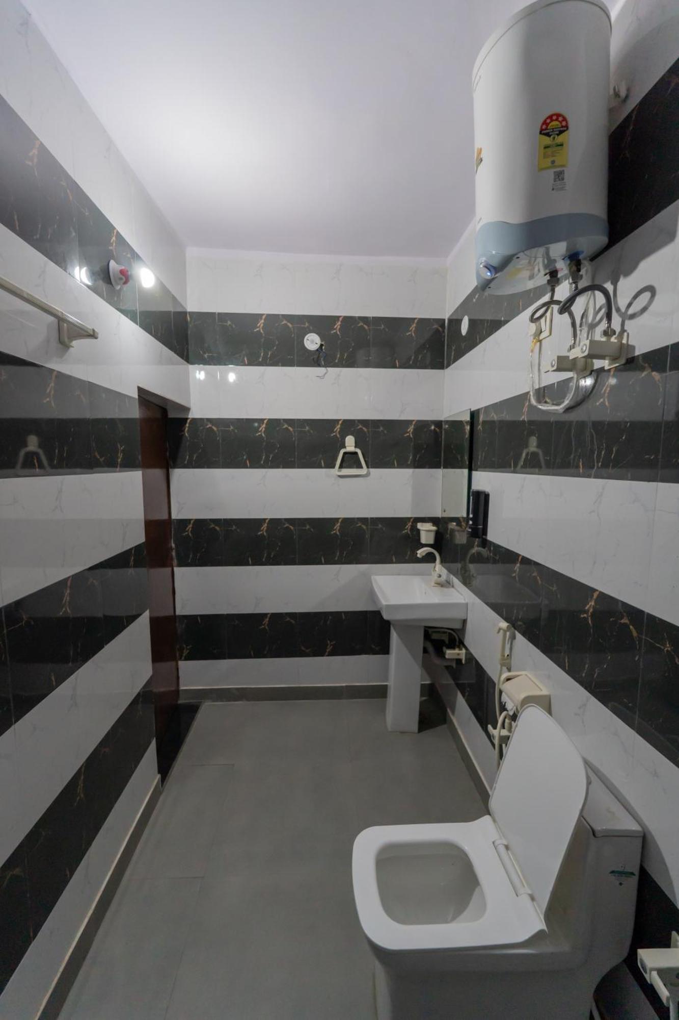 Big Brother Hostel Hotel Agra  Quarto foto