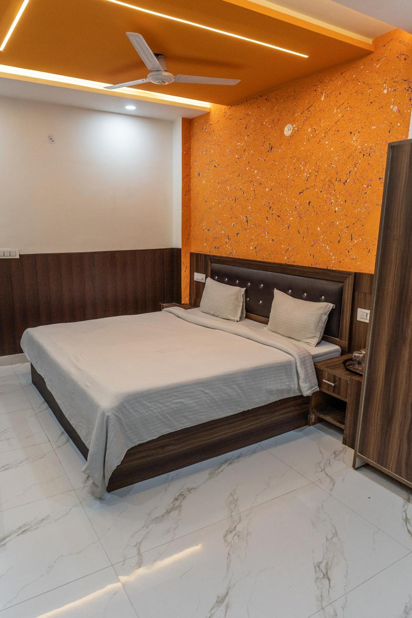 Big Brother Hostel Hotel Agra  Quarto foto